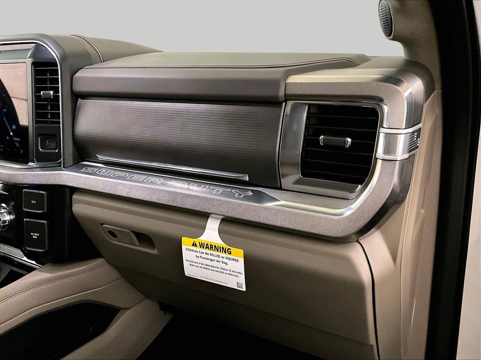 2025 Ford Super Duty F-450 DRW Platinum