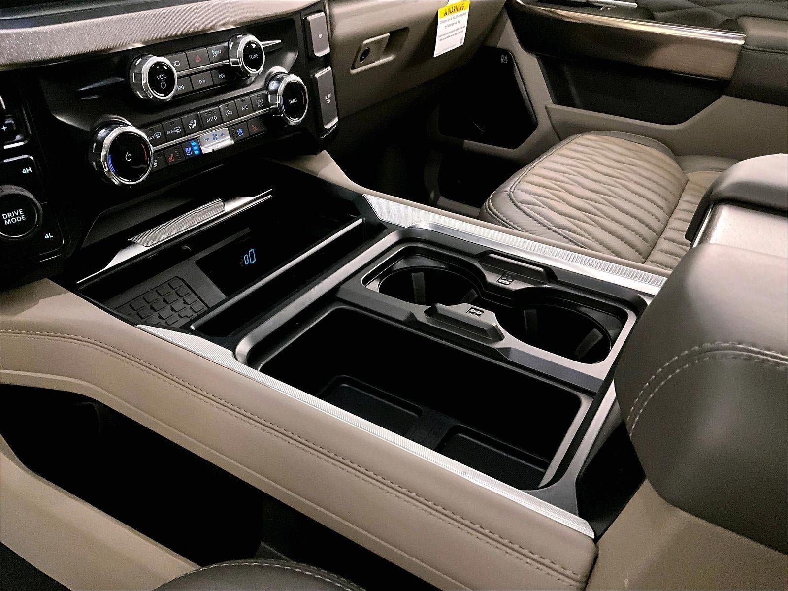 2025 Ford Super Duty F-450 DRW Platinum