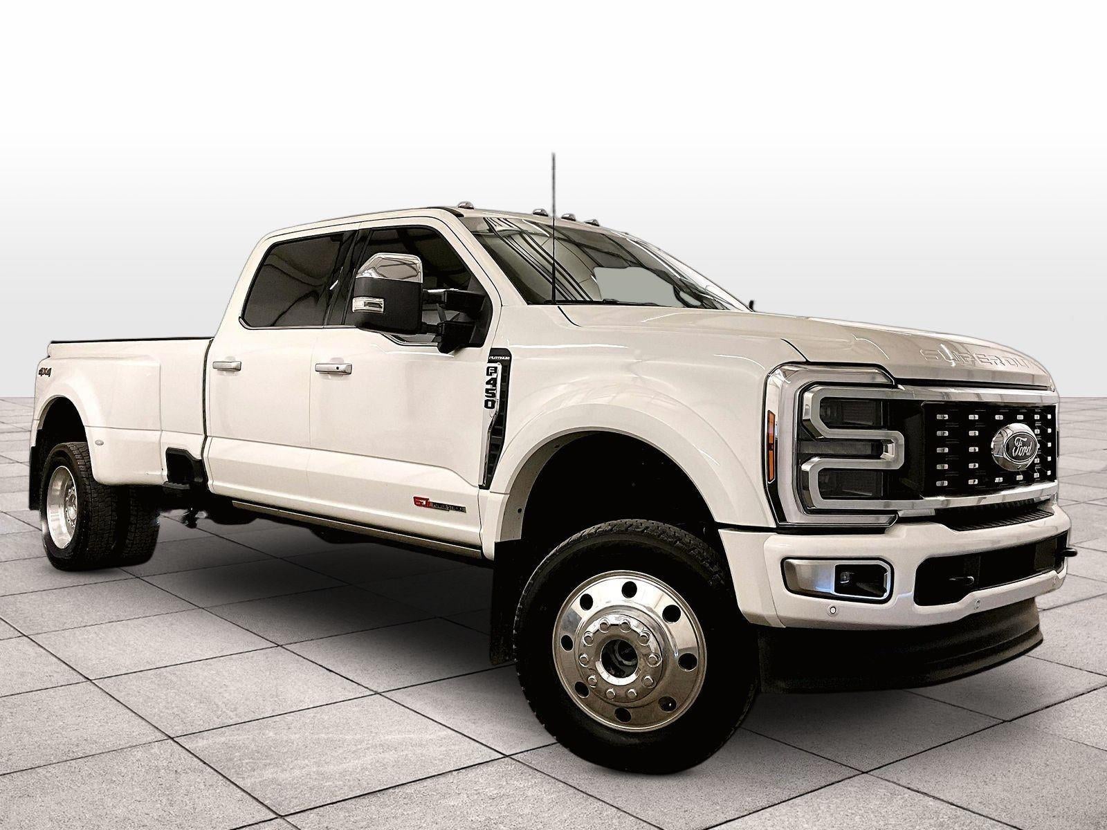2025 Ford Super Duty F-450 DRW Platinum