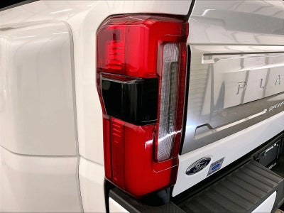 2025 Ford Super Duty F-450 DRW Platinum