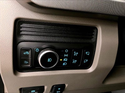 2025 Ford Super Duty F-450 DRW Platinum
