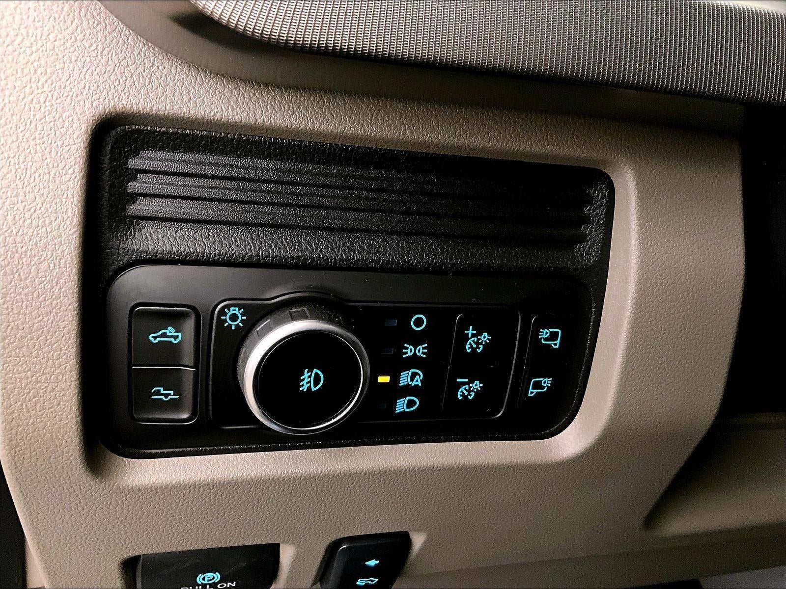 2025 Ford Super Duty F-450 DRW Platinum
