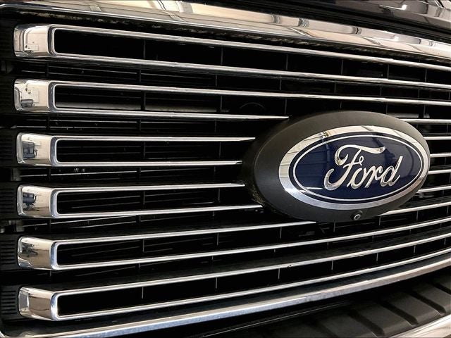 2022 Ford F-450SD Lariat DRW