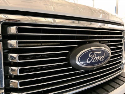 2022 Ford Super Duty F-450 DRW Platinum