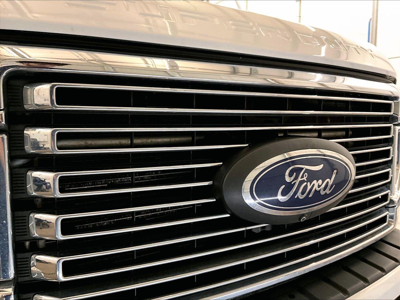 2022 Ford Super Duty F-450 DRW Platinum