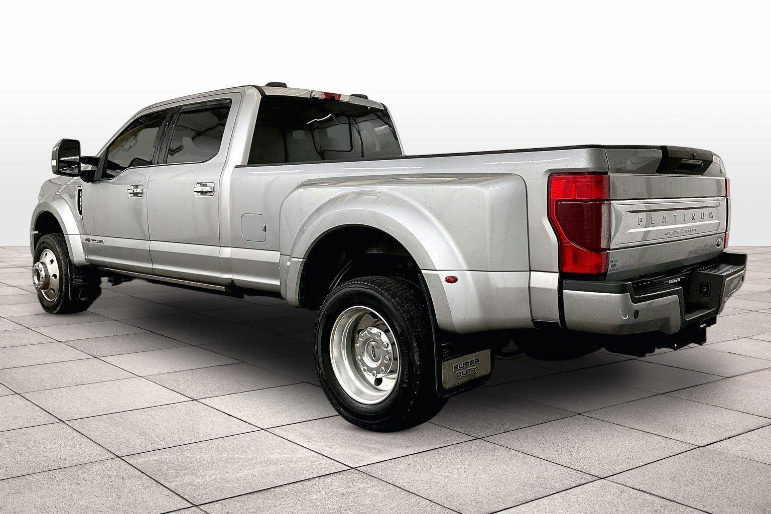 2022 Ford Super Duty F-450 DRW Platinum