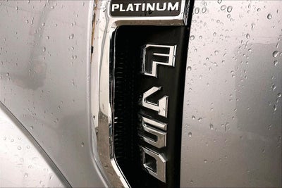 2022 Ford Super Duty F-450 DRW Platinum