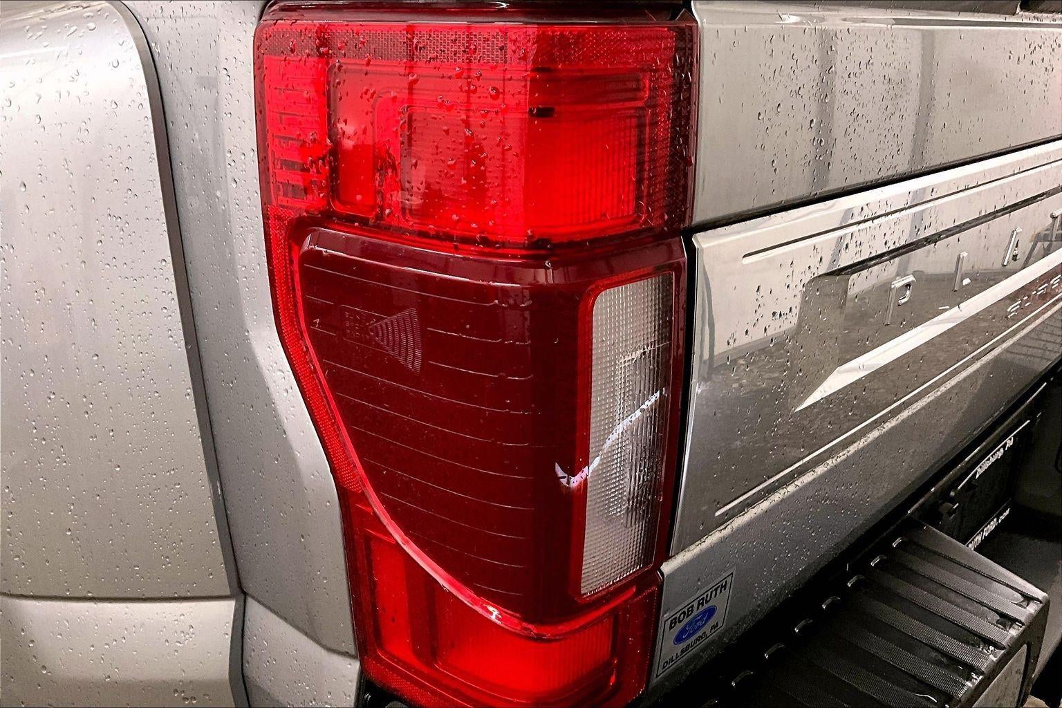 2022 Ford Super Duty F-450 DRW Platinum