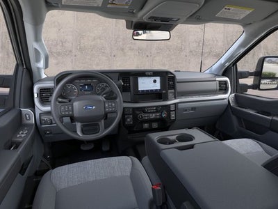 2026 Ford Super Duty F-350® XLT