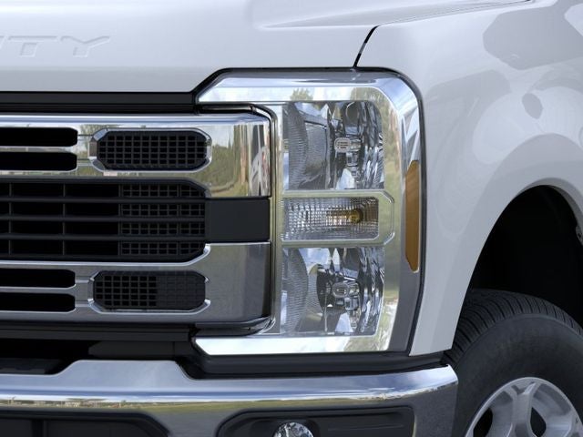 2026 Ford Super Duty F-350® XLT