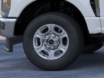 2026 Ford Super Duty F-350® XLT