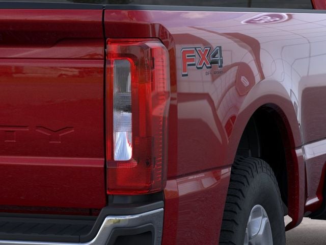 2026 Ford Super Duty F-350® XLT