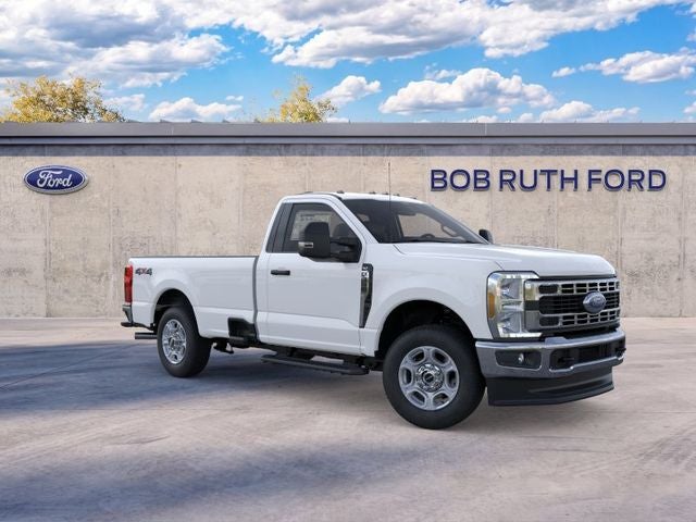 2026 Ford Super Duty F-350® XLT