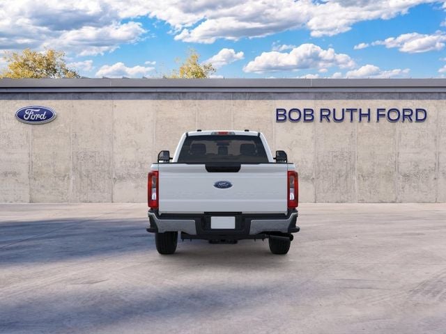 2026 Ford Super Duty F-350® XLT