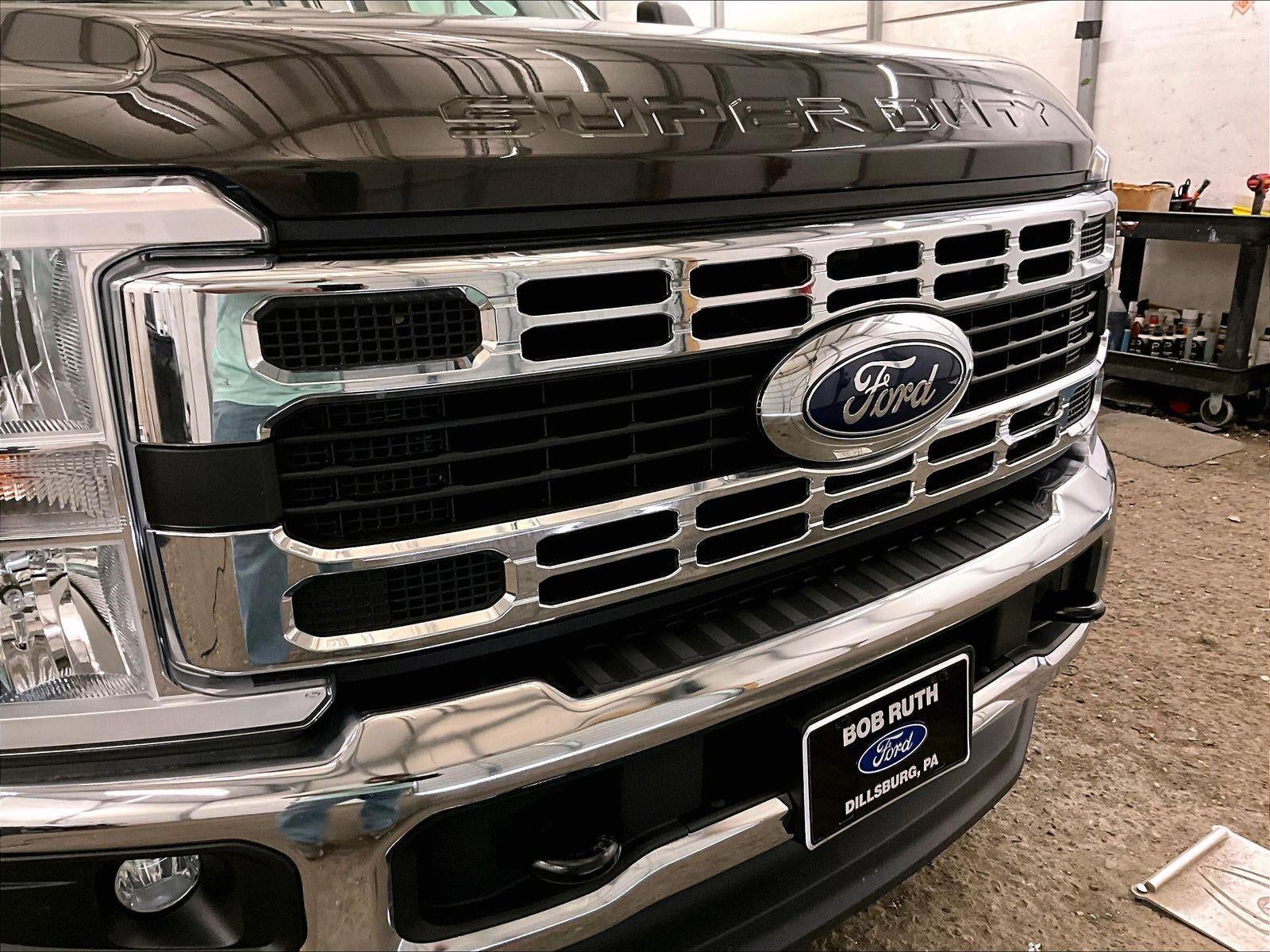 2024 Ford Super Duty F-350 SRW XLT