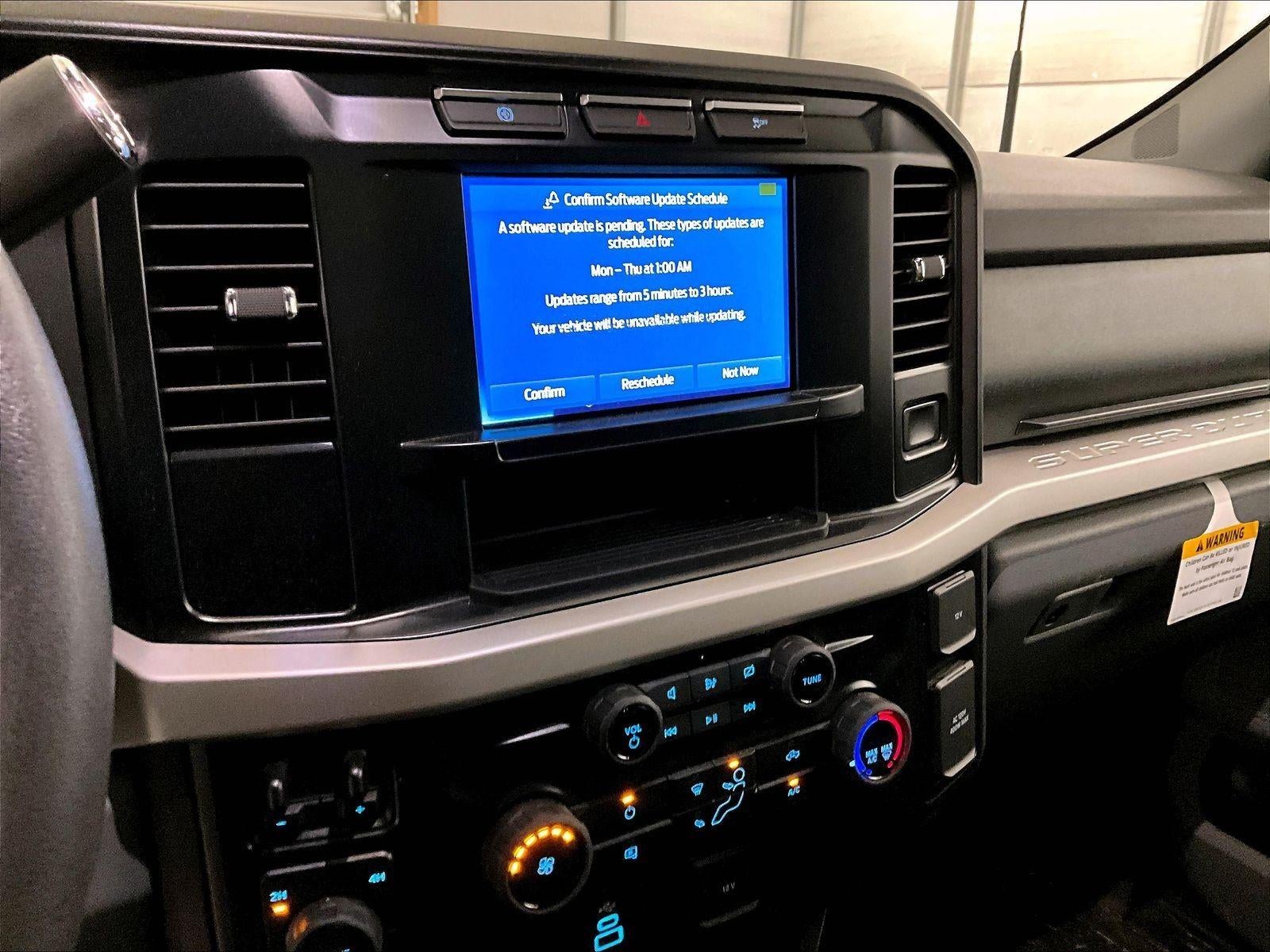 2024 Ford Super Duty F-350 SRW XLT