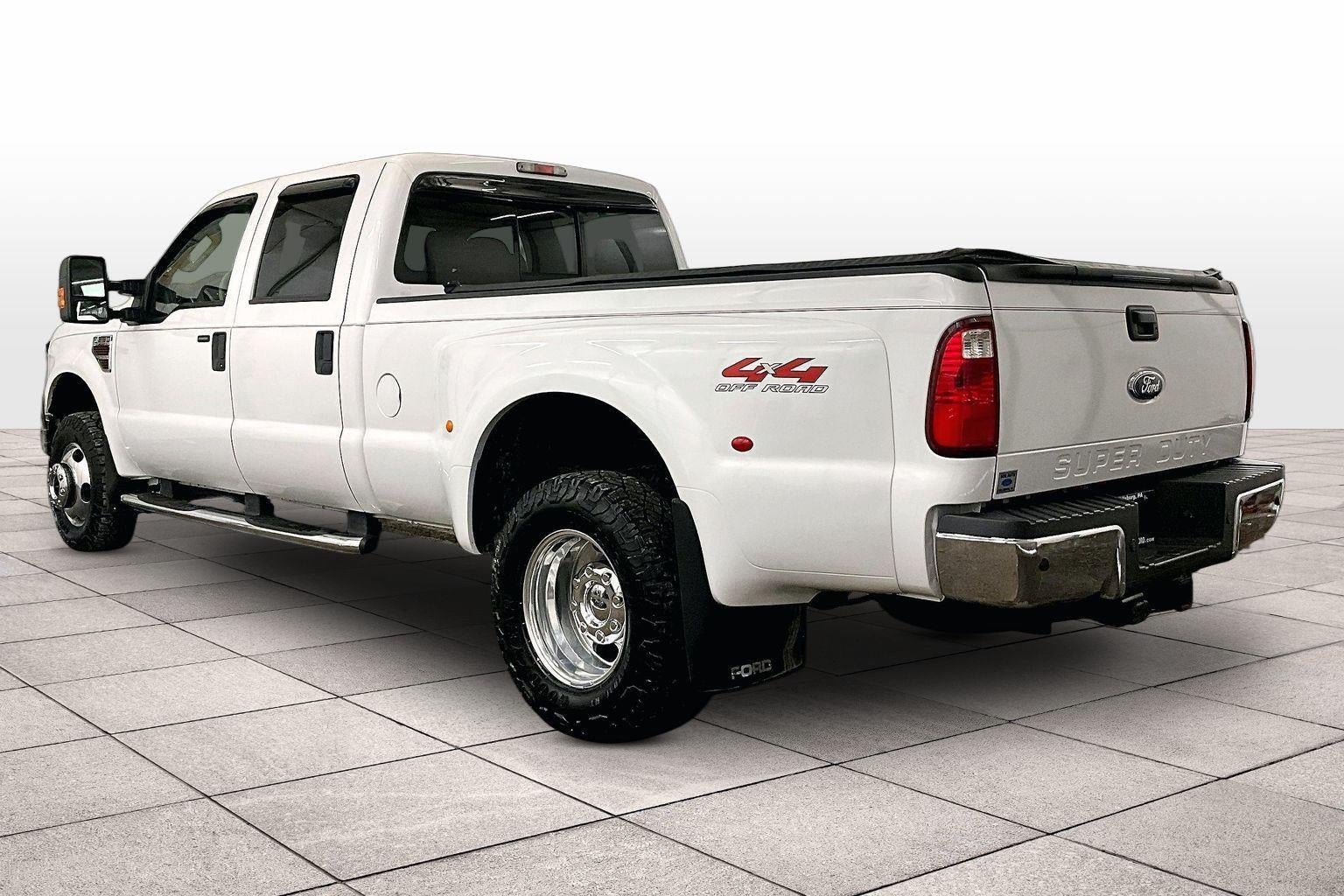 2008 Ford Super Duty F-350 DRW Lariat