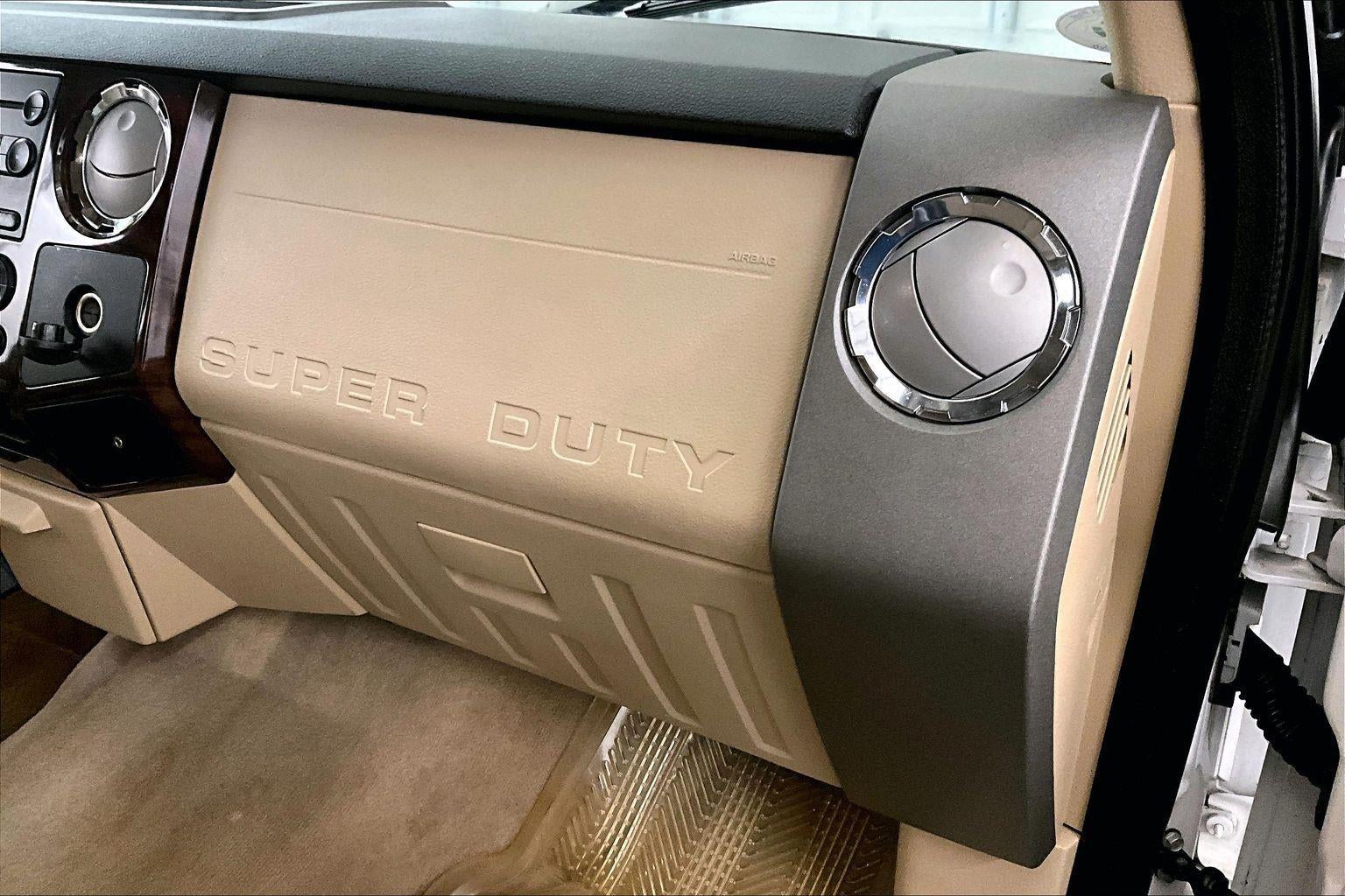 2008 Ford Super Duty F-350 DRW Lariat