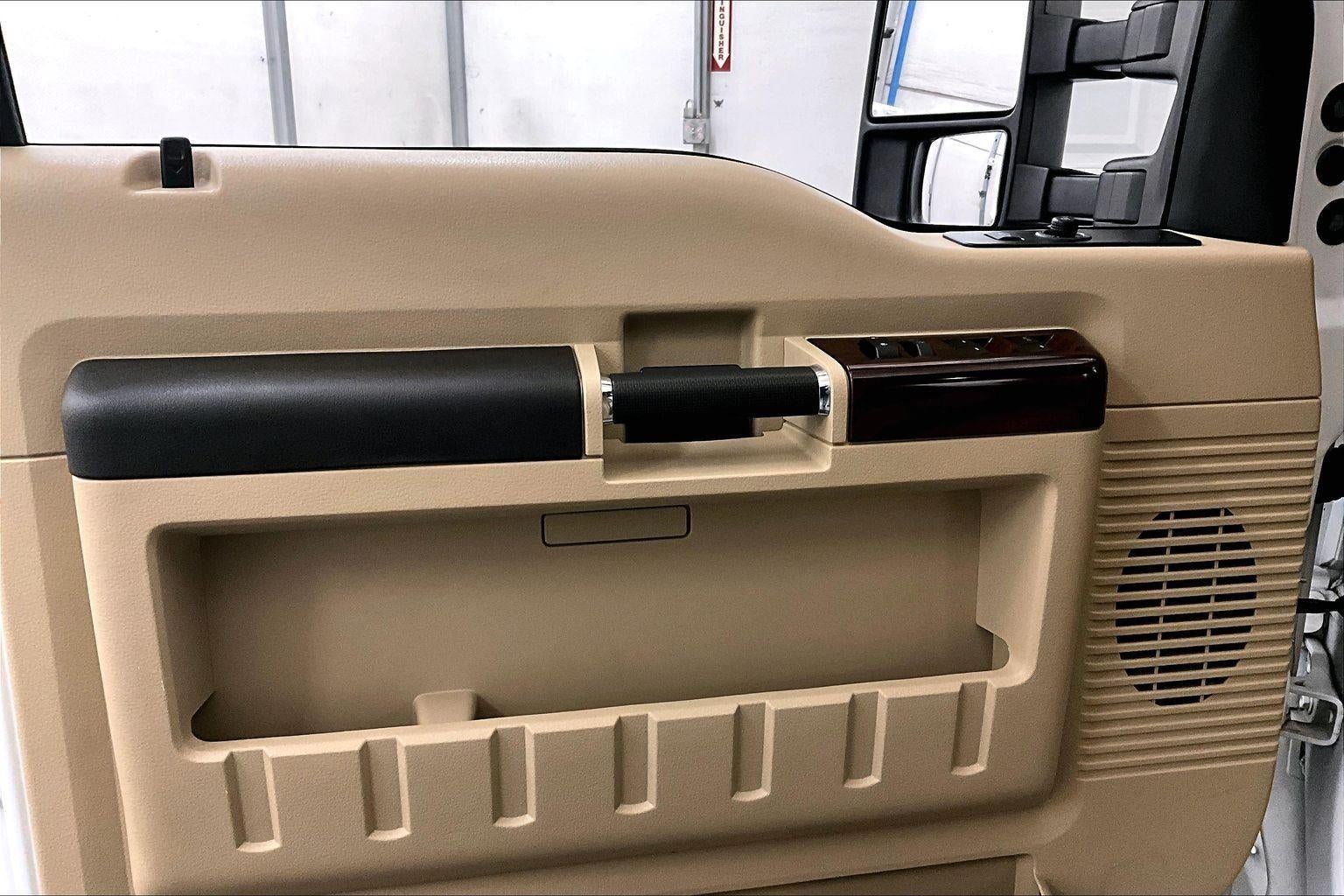 2008 Ford Super Duty F-350 DRW Lariat