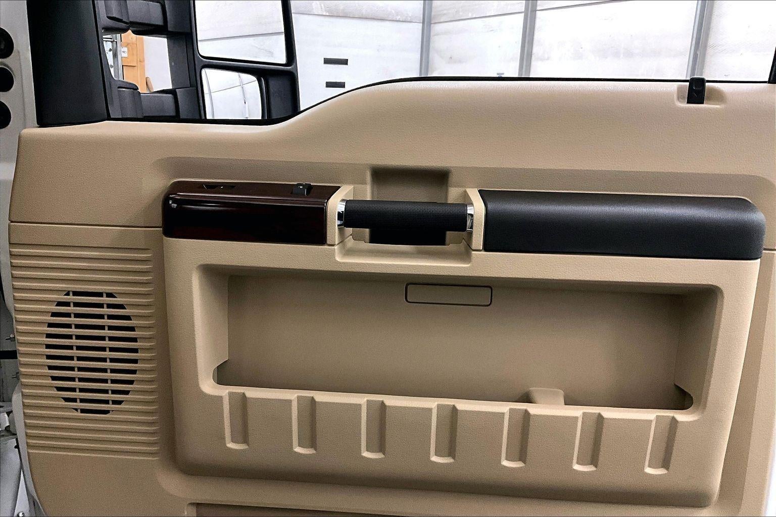 2008 Ford Super Duty F-350 DRW Lariat