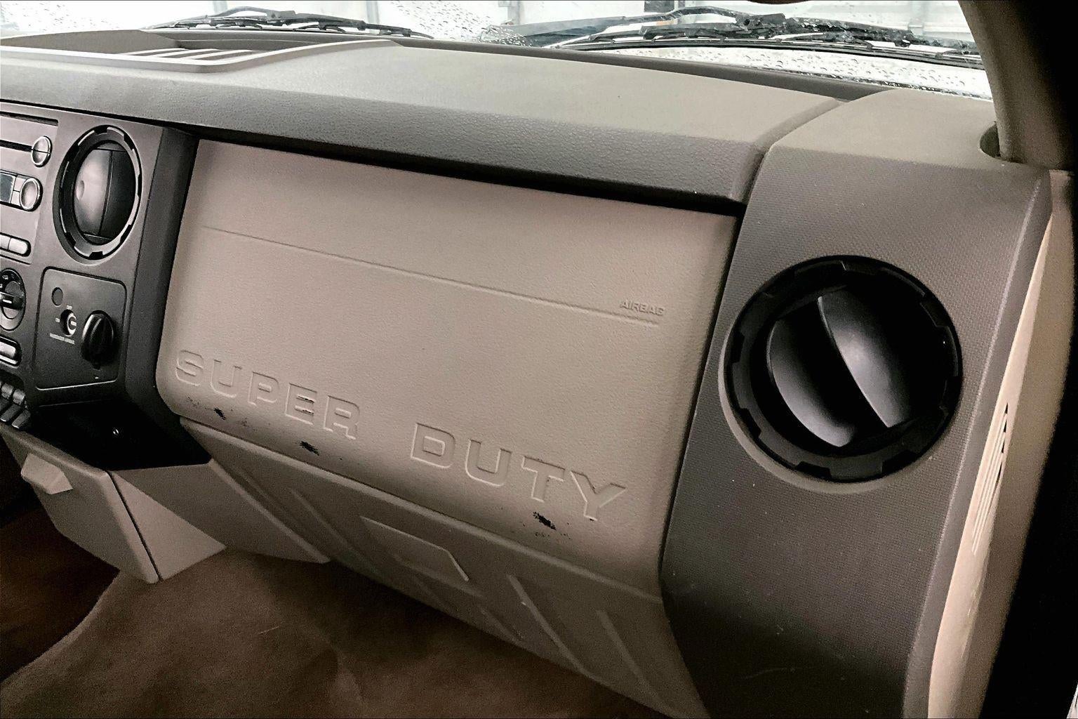 2009 Ford Super Duty F-350 SRW XL