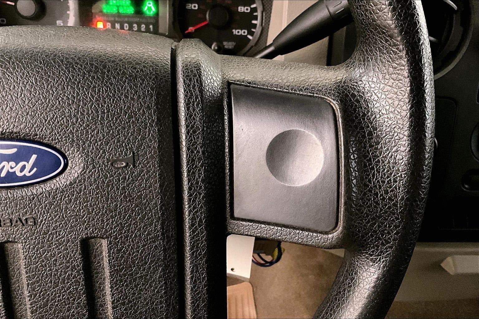 2009 Ford Super Duty F-350 SRW XL