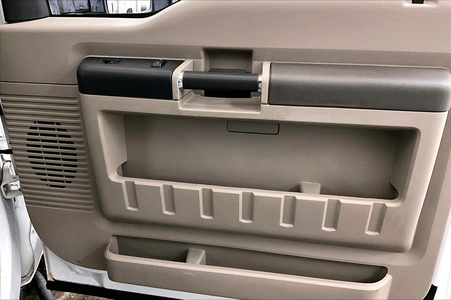 2009 Ford Super Duty F-350 SRW XL