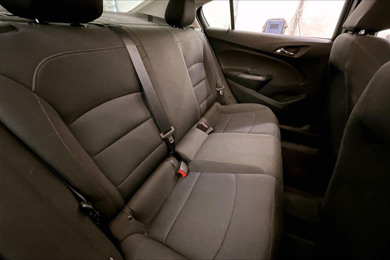 2018 Chevrolet Cruze LS