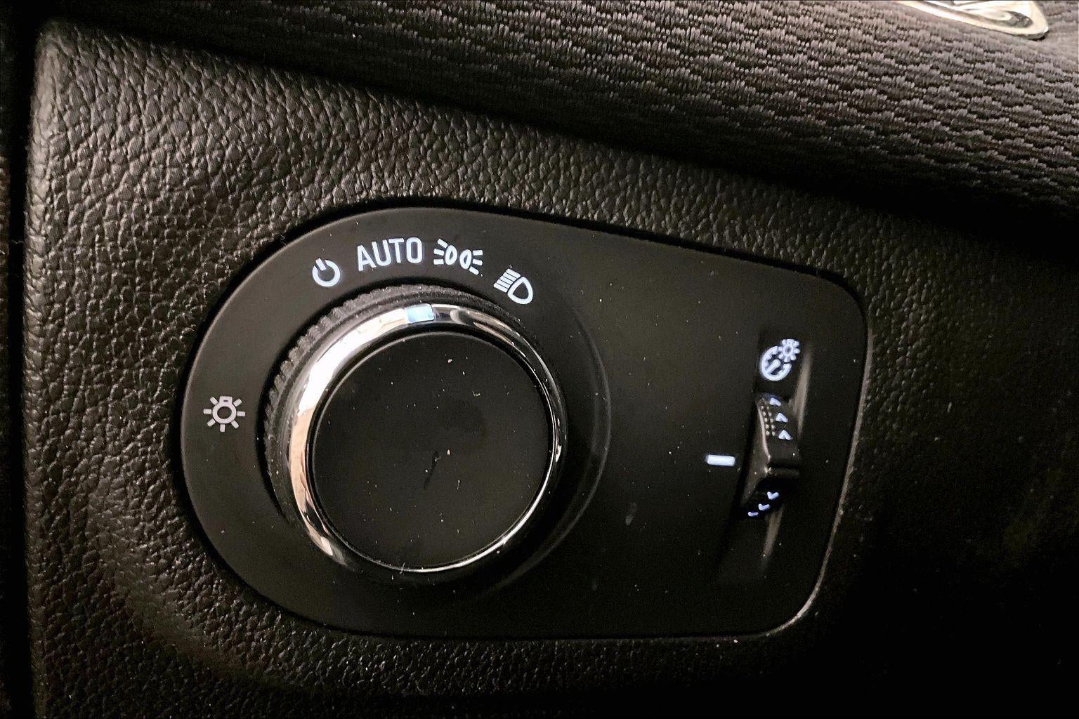 2018 Chevrolet Cruze LS