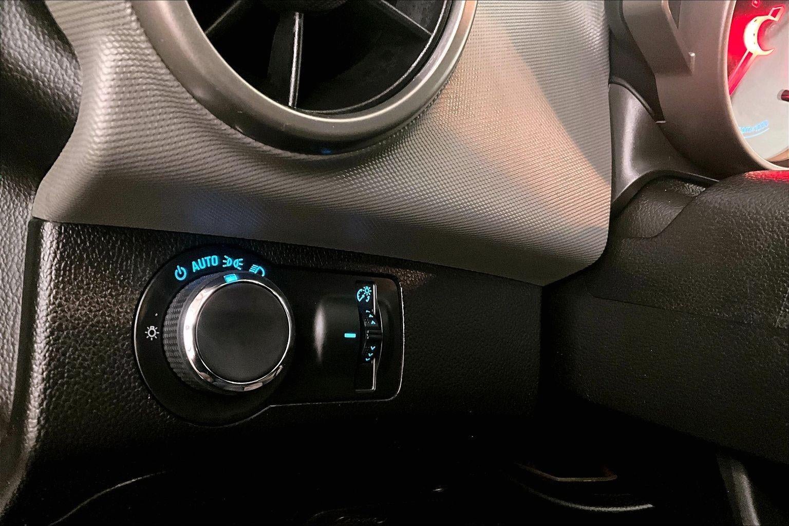 2014 Chevrolet Sonic LS