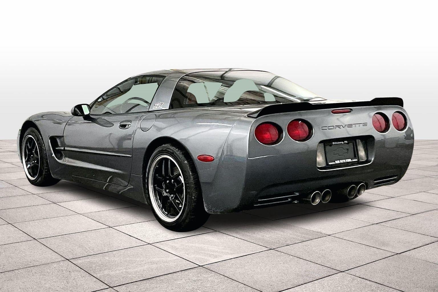 2004 Chevrolet Corvette Base