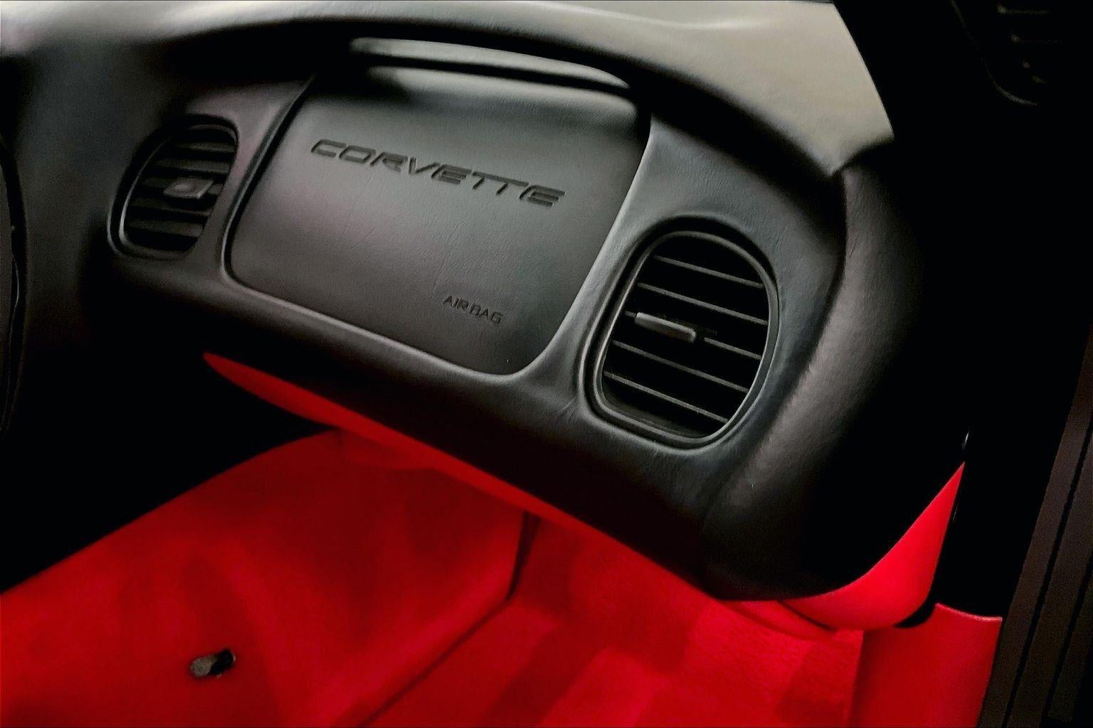 2004 Chevrolet Corvette Base