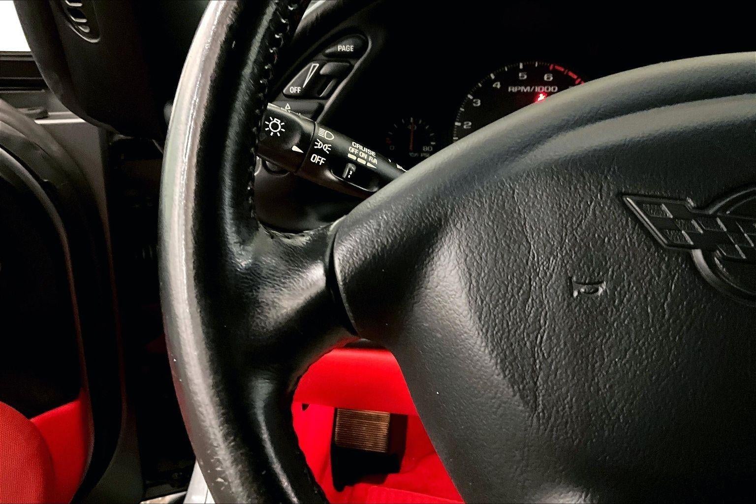 2004 Chevrolet Corvette Base