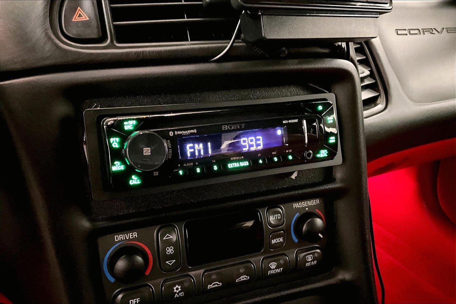 2004 Chevrolet Corvette Base