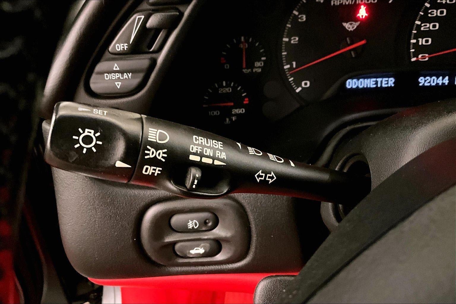 2004 Chevrolet Corvette Base