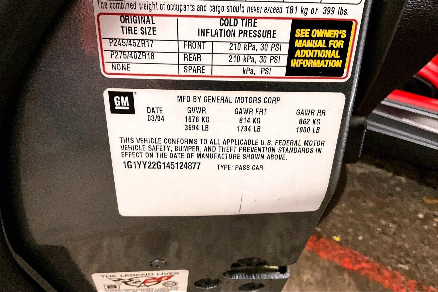 2004 Chevrolet Corvette Base