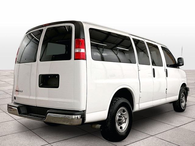 2018 Chevrolet Express 3500 LT Passenger