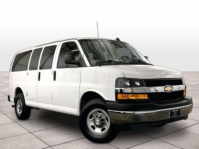 2018 Chevrolet Express 3500 LT Passenger