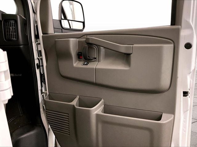 2018 Chevrolet Express 3500 LT Passenger