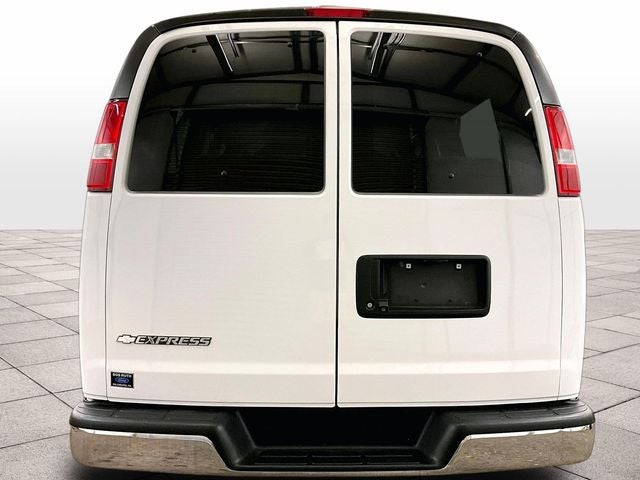 2018 Chevrolet Express 3500 LT Passenger