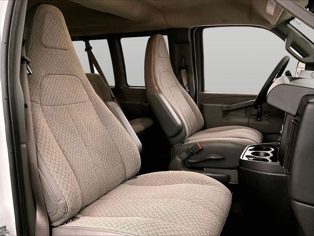 2018 Chevrolet Express 3500 LT Passenger