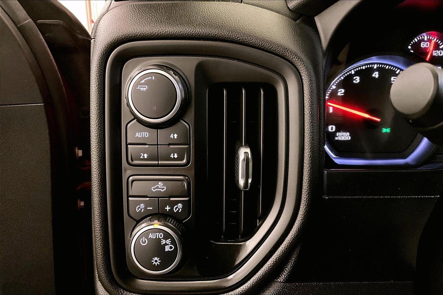 2020 Chevrolet Silverado 1500 Custom Trail Boss