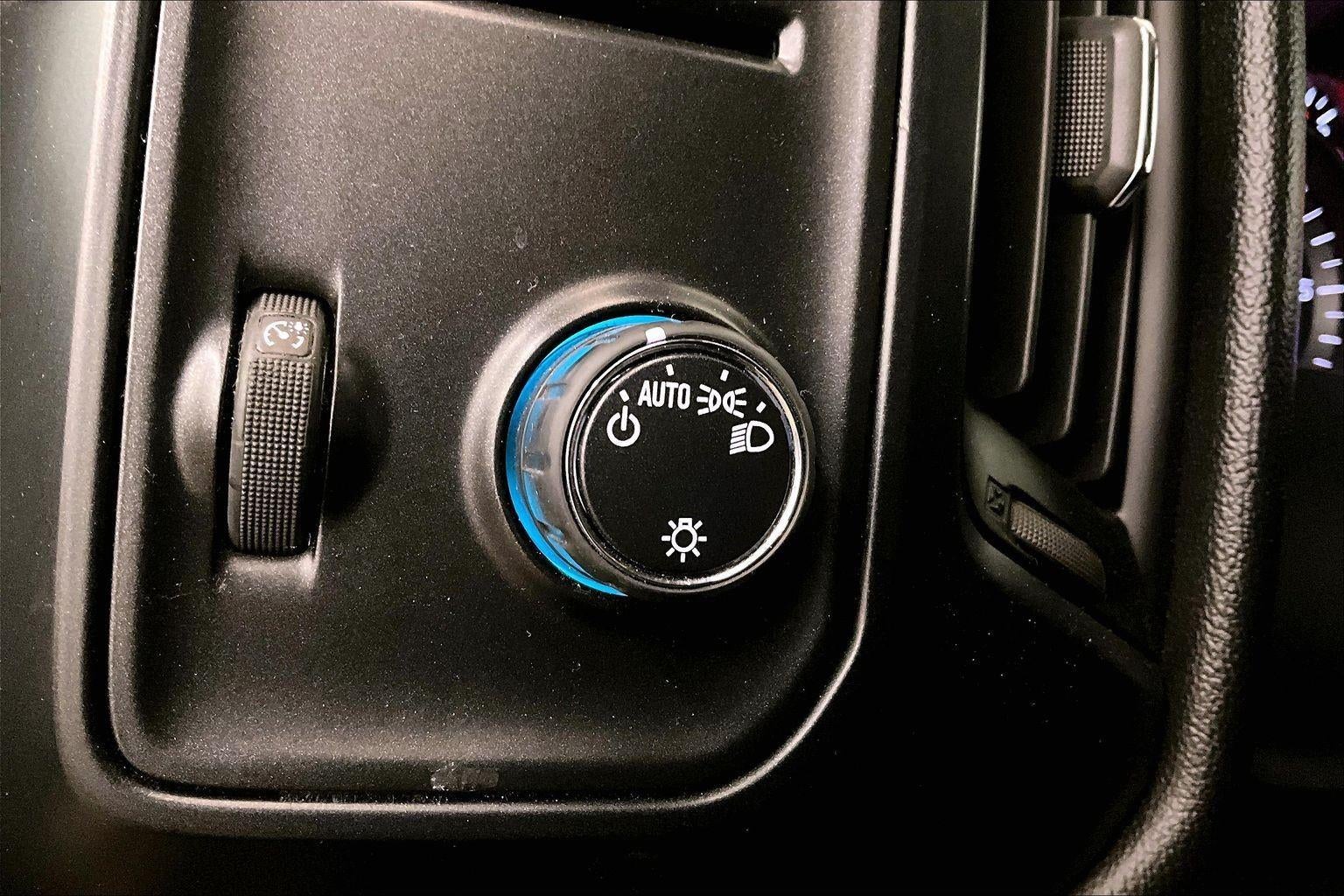 2017 Chevrolet Silverado 1500 Custom