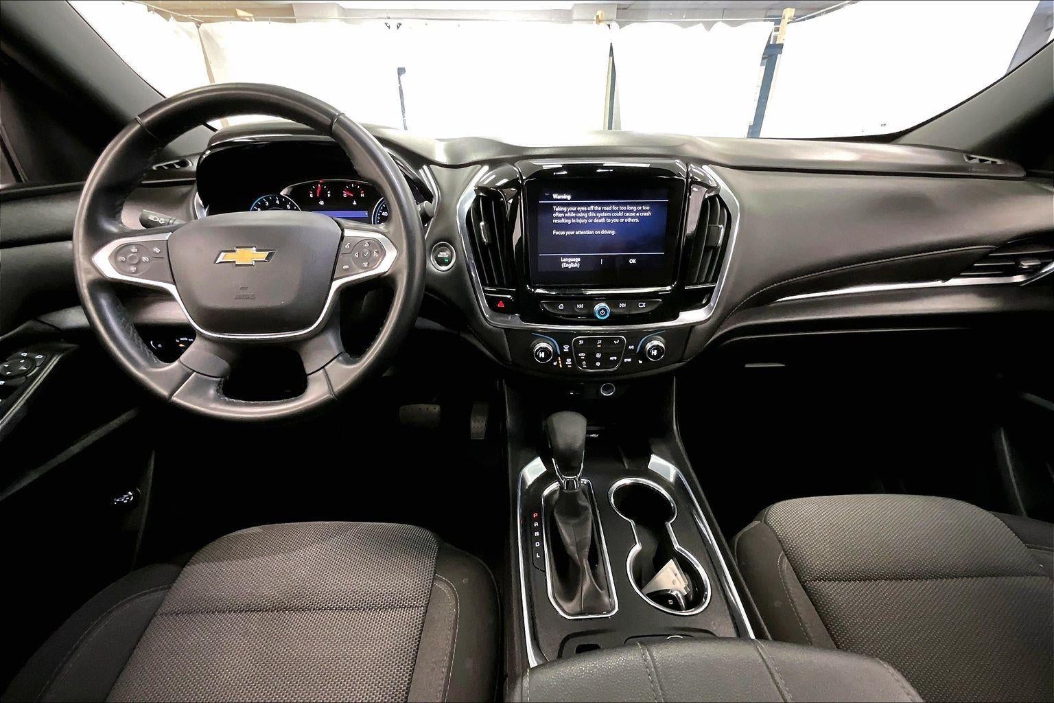 2023 Chevrolet Traverse LT Cloth