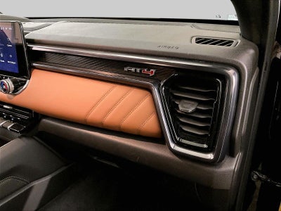 2025 GMC Canyon 4WD AT4