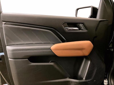 2025 GMC Canyon 4WD AT4