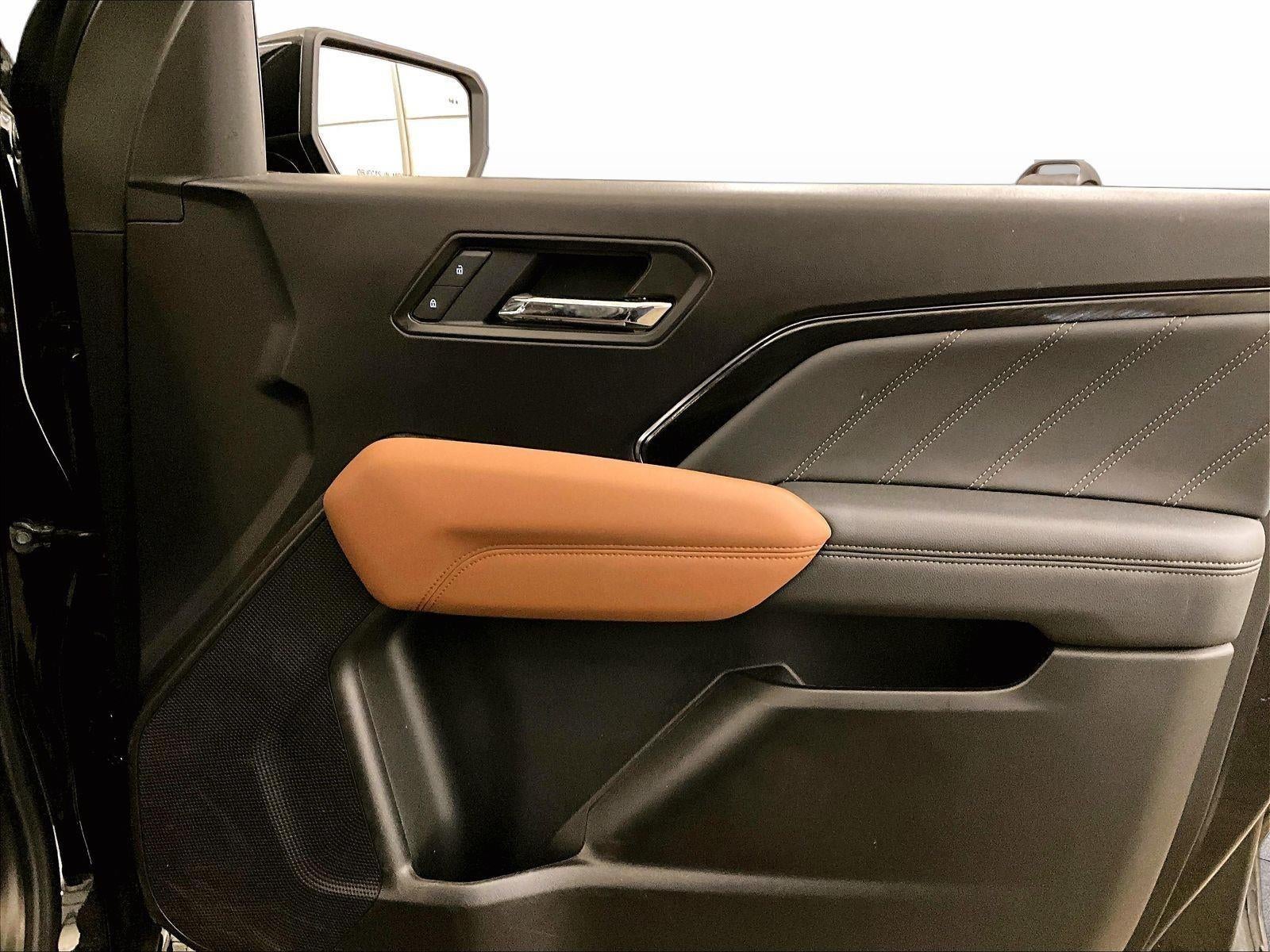 2025 GMC Canyon 4WD AT4