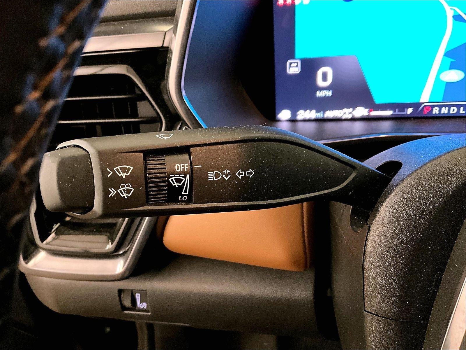 2025 GMC Canyon 4WD AT4
