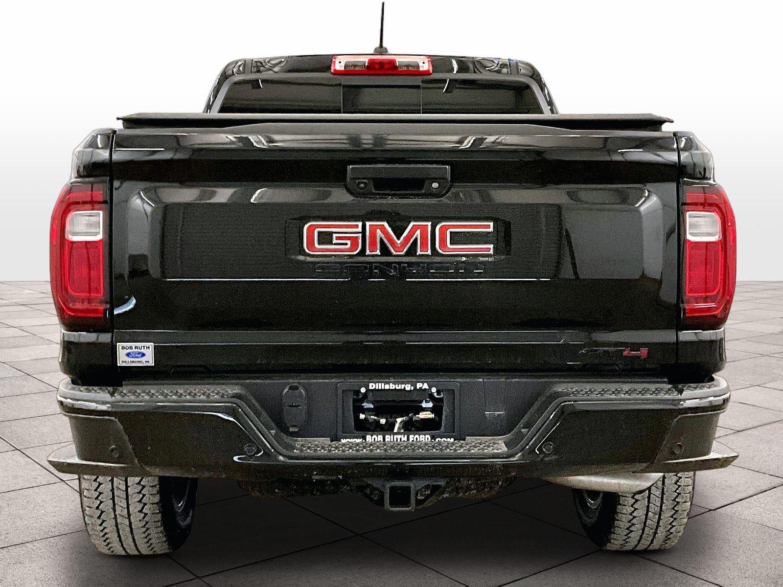 2025 GMC Canyon 4WD AT4