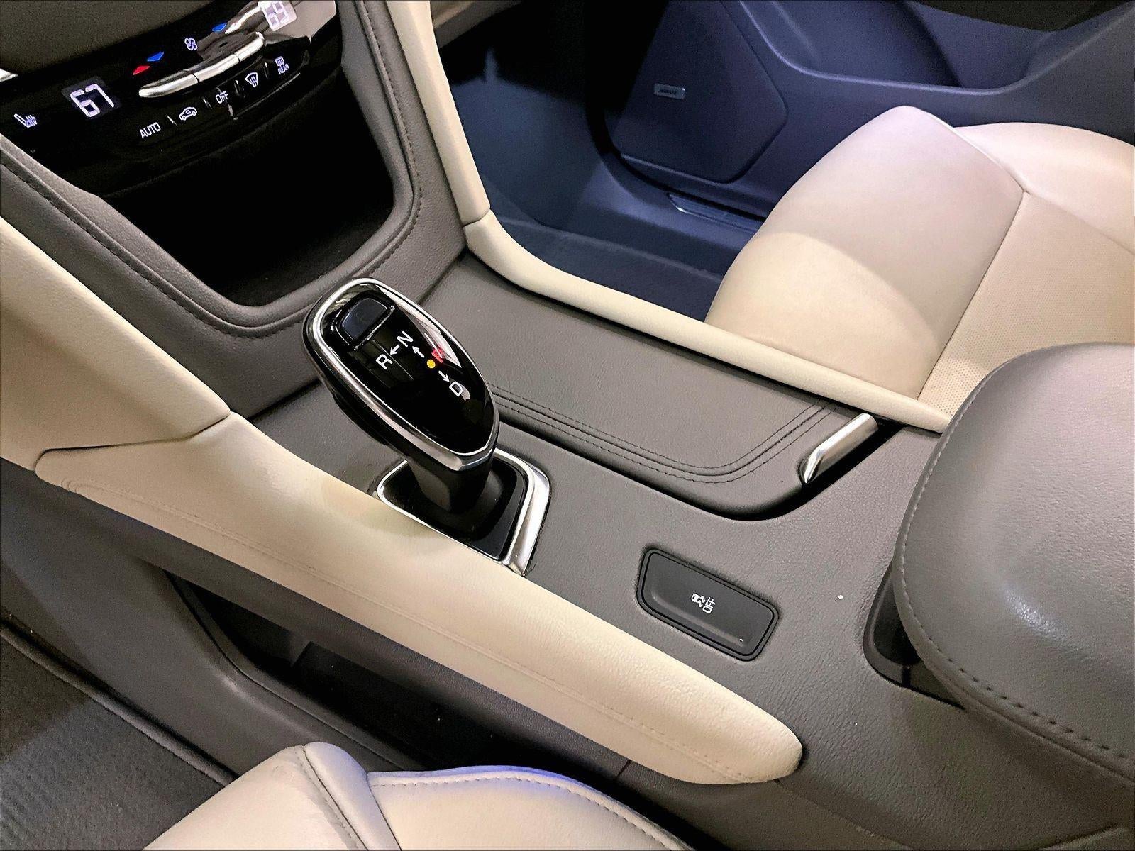 2019 Cadillac XT5 Luxury FWD